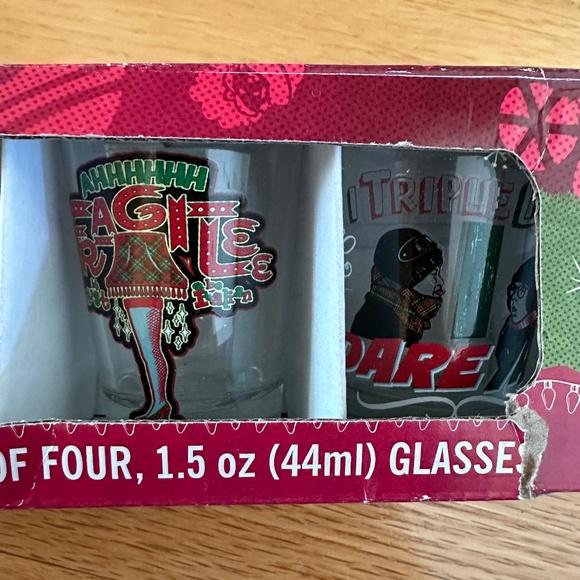 A Christmas Story Set of Four Shot Glasses Glassware Set NIB - Picture 3 of 16